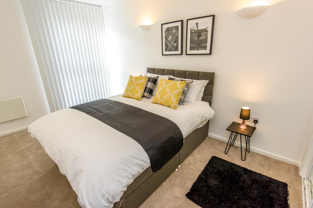 Approved Serviced Apartments Skyline Манчестер Экстерьер фото