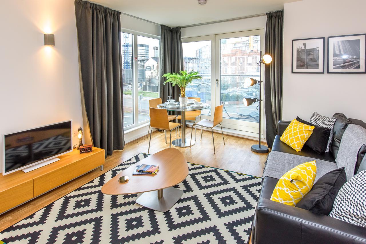 Approved Serviced Apartments Skyline Манчестер Экстерьер фото