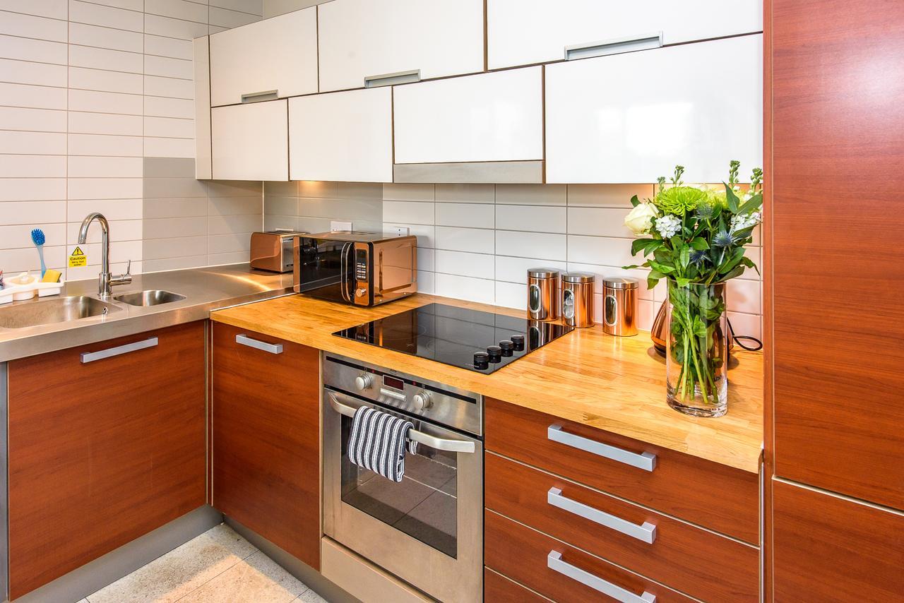 Approved Serviced Apartments Skyline Манчестер Экстерьер фото