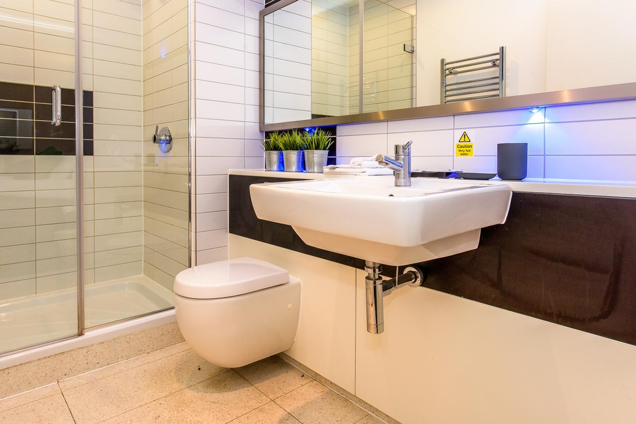 Approved Serviced Apartments Skyline Манчестер Экстерьер фото