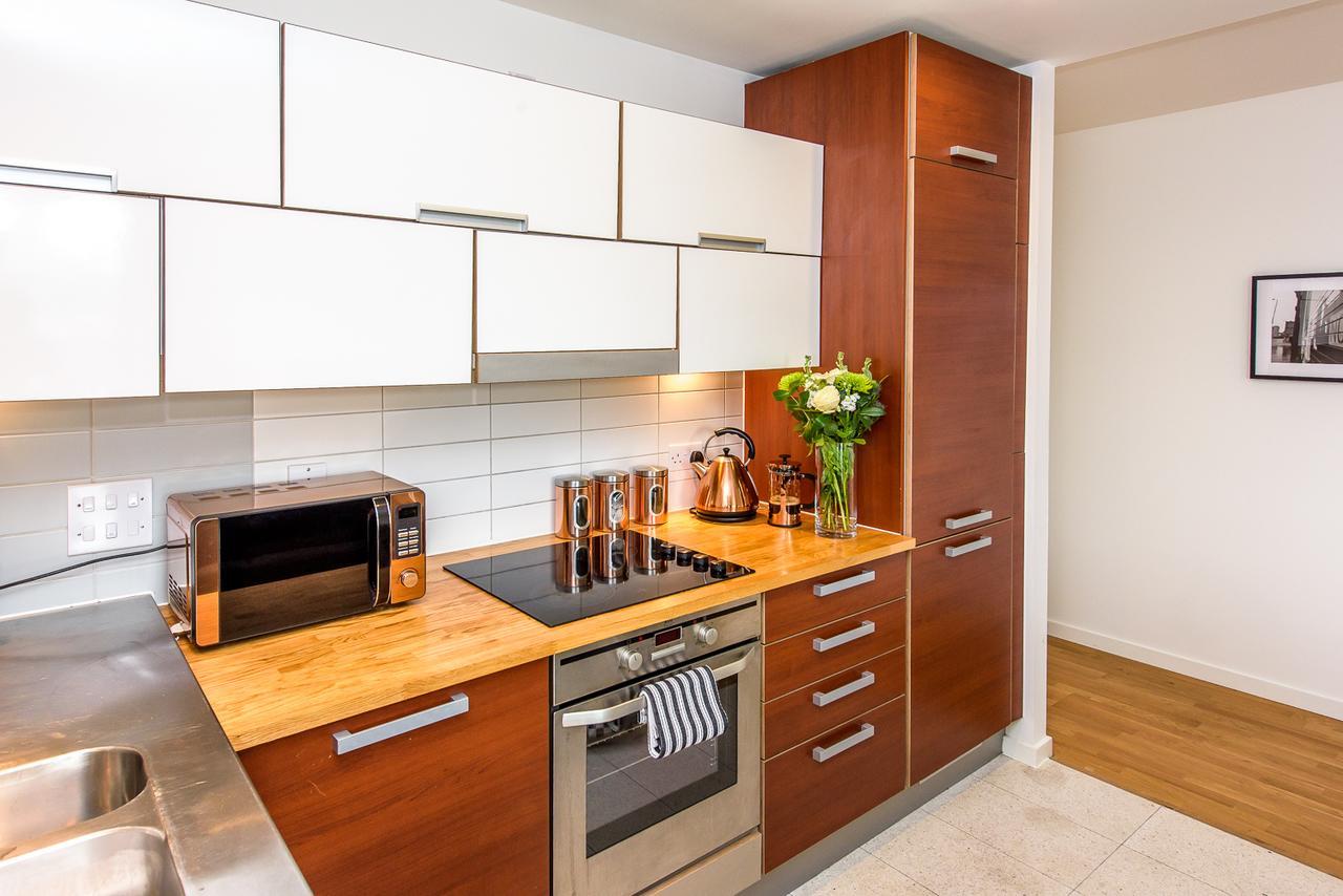 Approved Serviced Apartments Skyline Манчестер Экстерьер фото