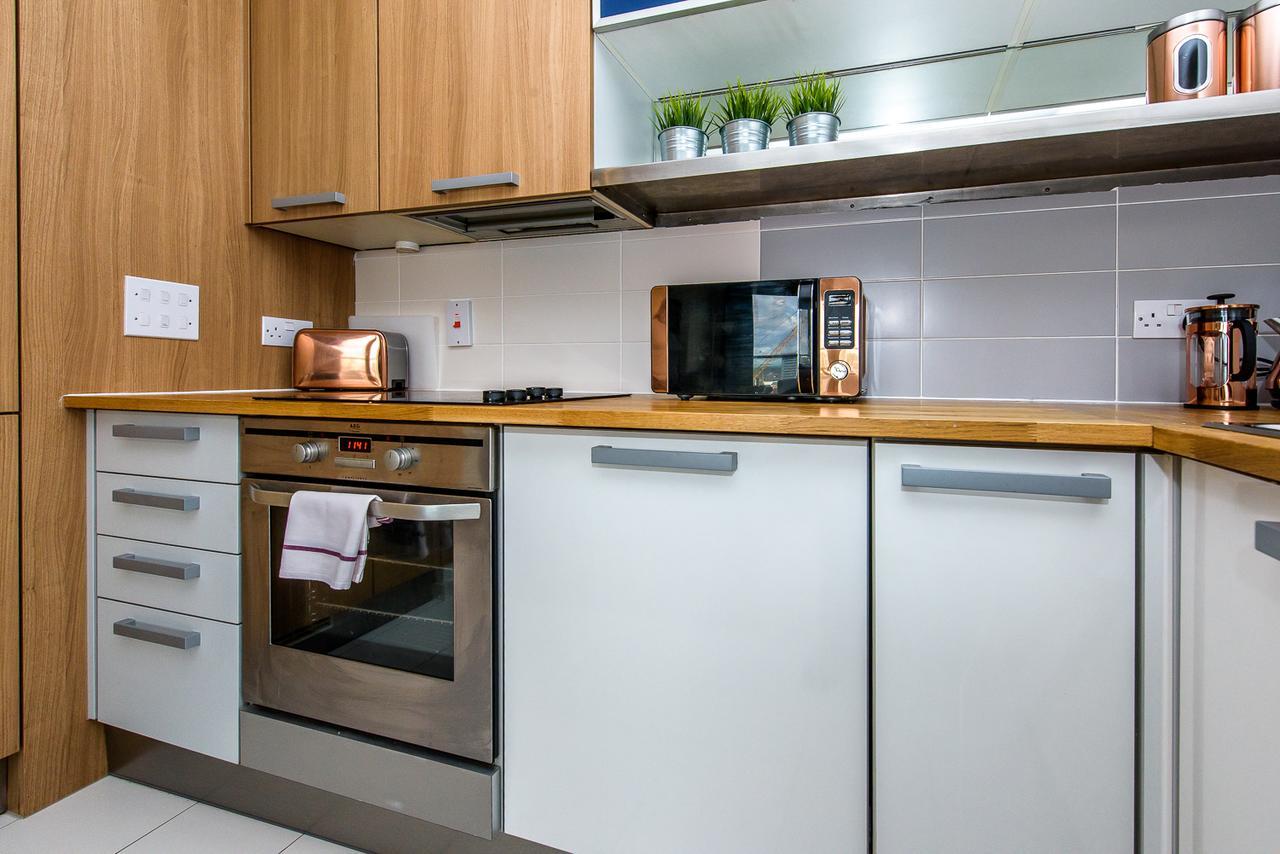 Approved Serviced Apartments Skyline Манчестер Экстерьер фото