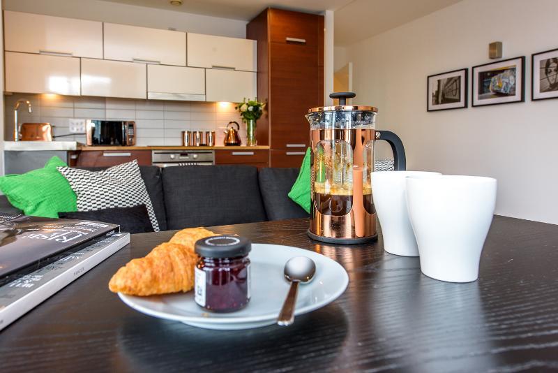 Approved Serviced Apartments Skyline Манчестер Экстерьер фото