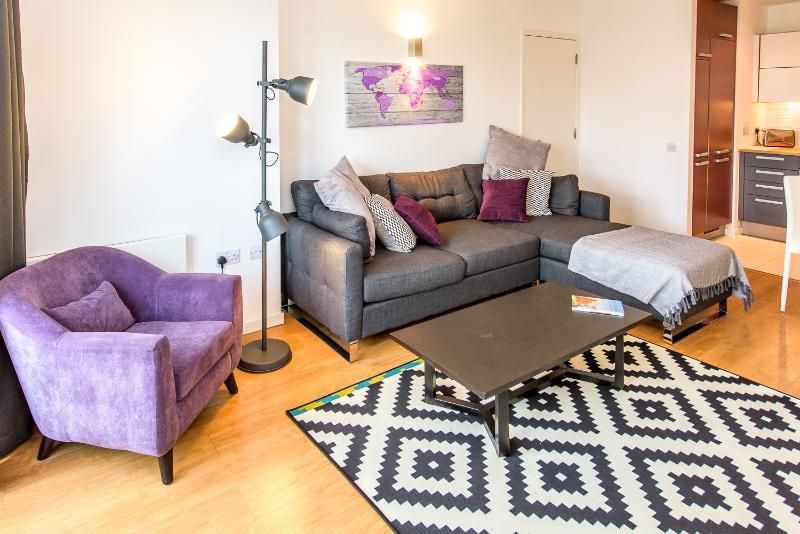 Approved Serviced Apartments Skyline Манчестер Экстерьер фото